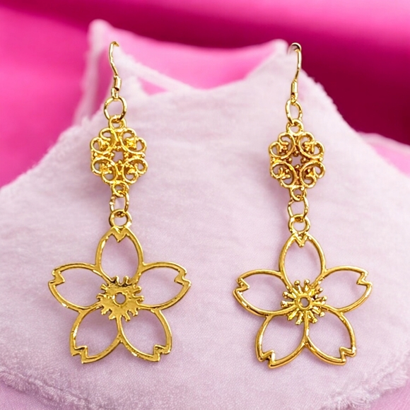 Golden Blossoms 🌸 Earrings - Picture 1 of 2